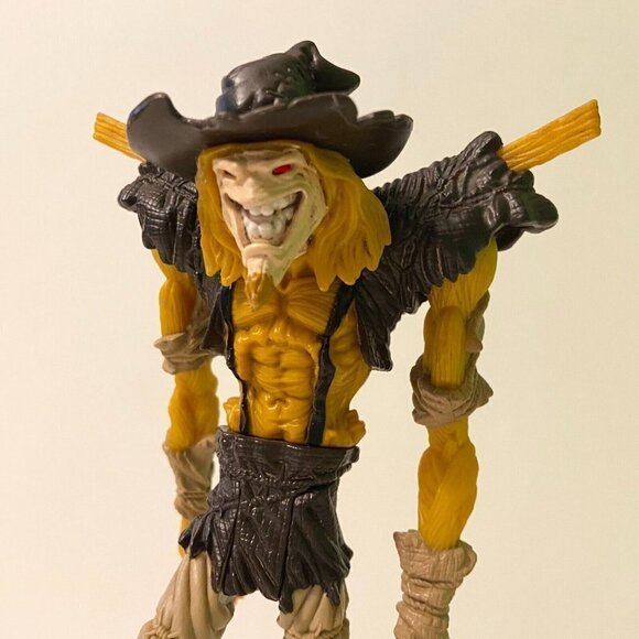 Vintage 1997 Batman Legends of the Dark Knight Twister Strike Scarecrow Figure - Picture 13 of 15